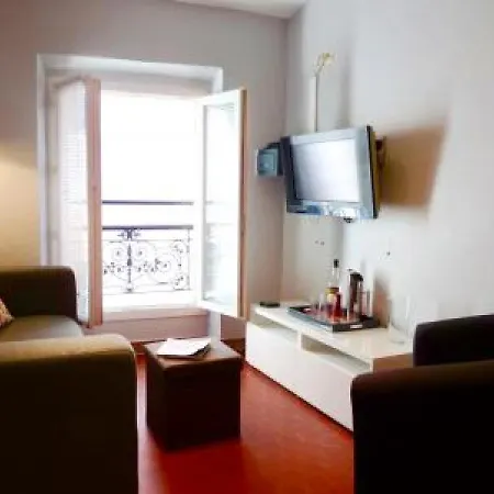 Apartment Meynadier 84 *
